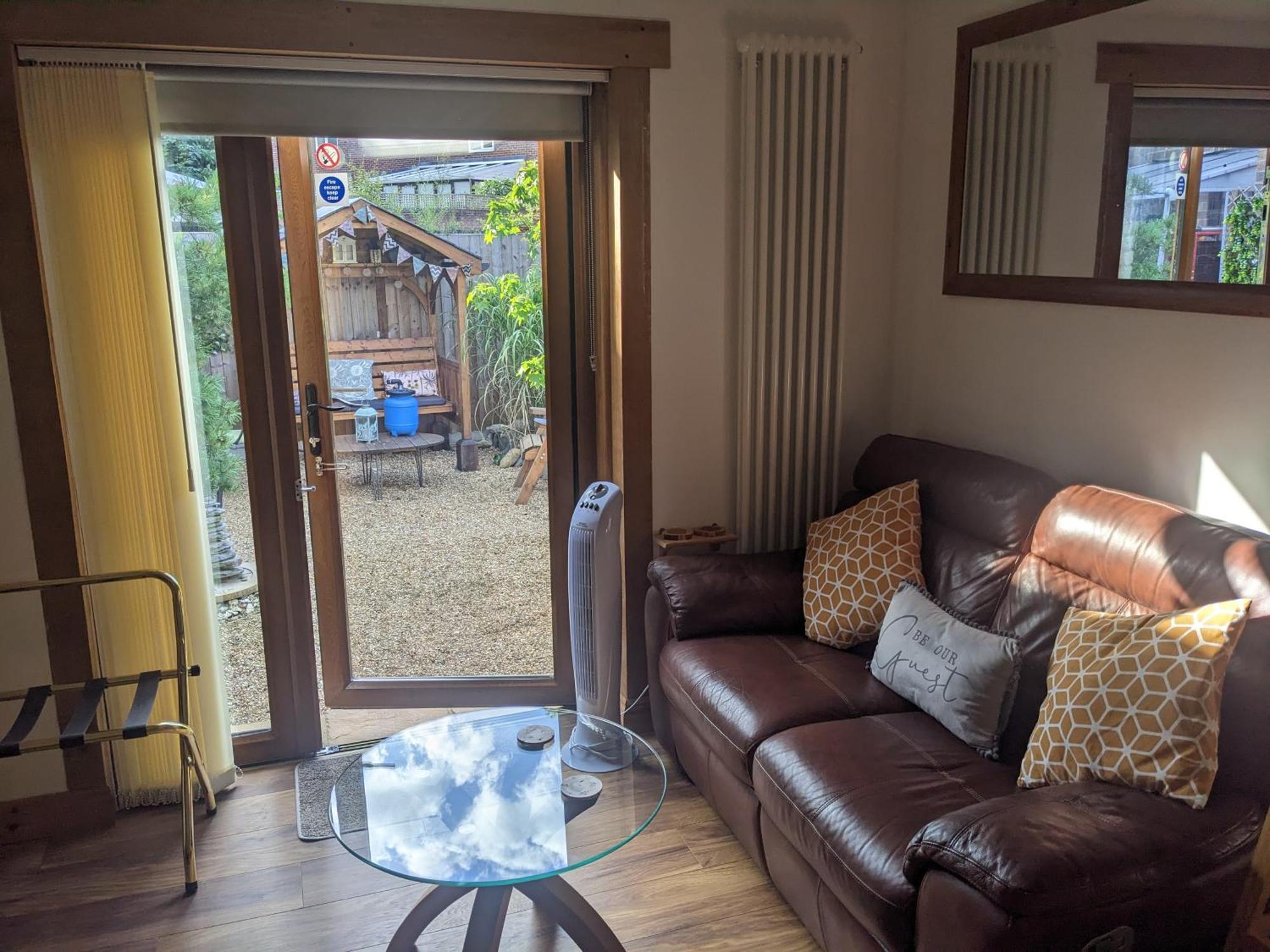 휘틀리 Sunnyside Annexe B&B 외부 사진